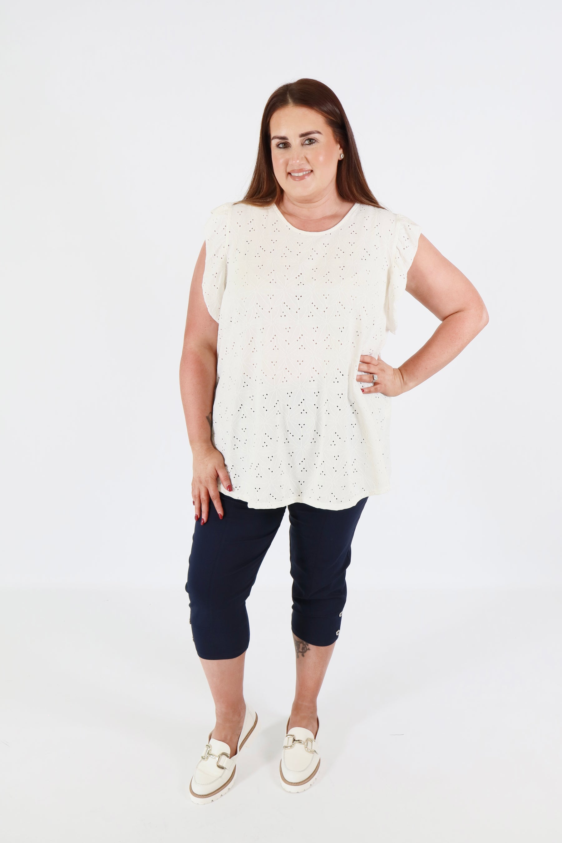 Lucie Crop Trousers in Navy