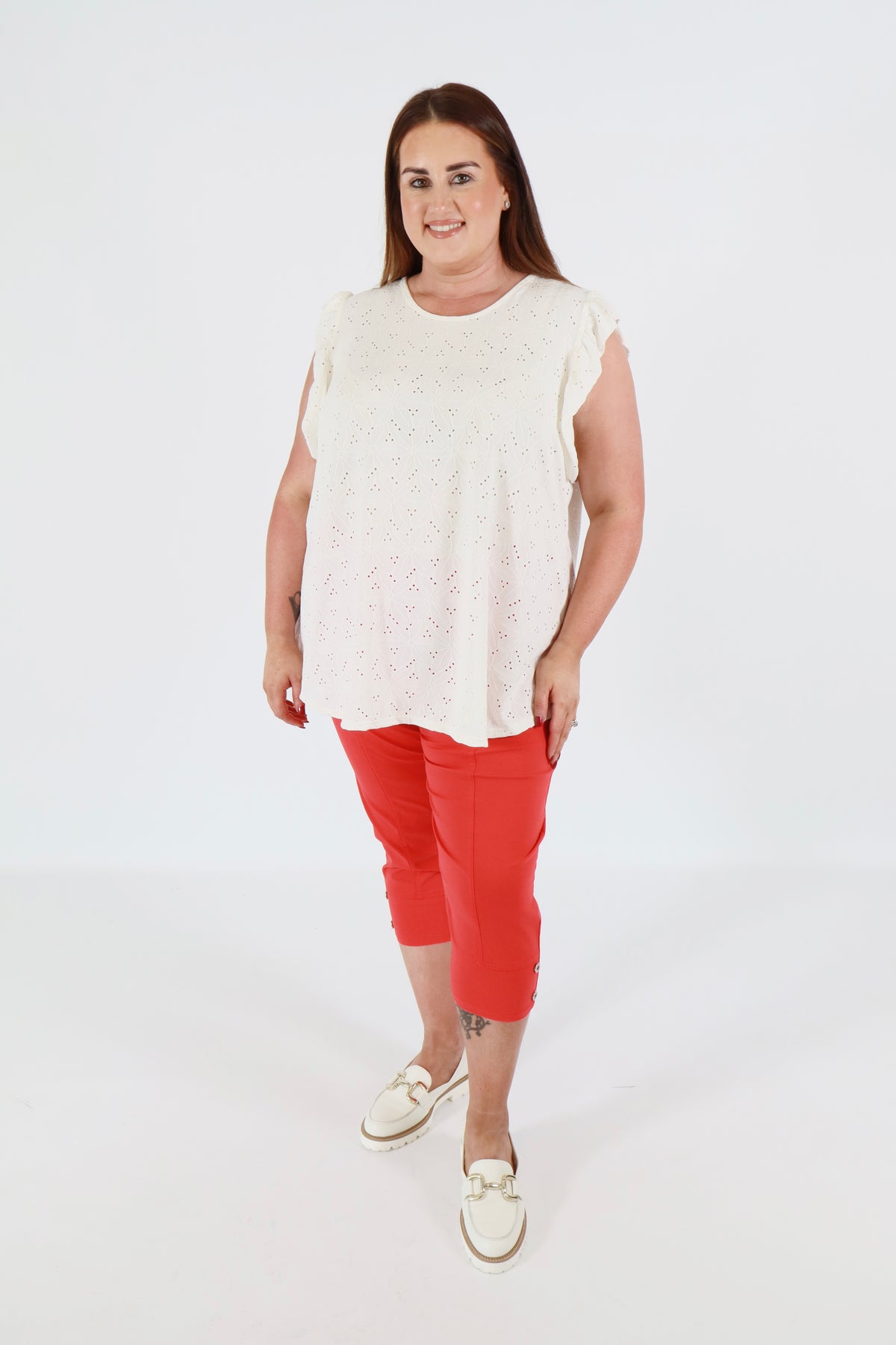 Lucie Crop Trousers in Red