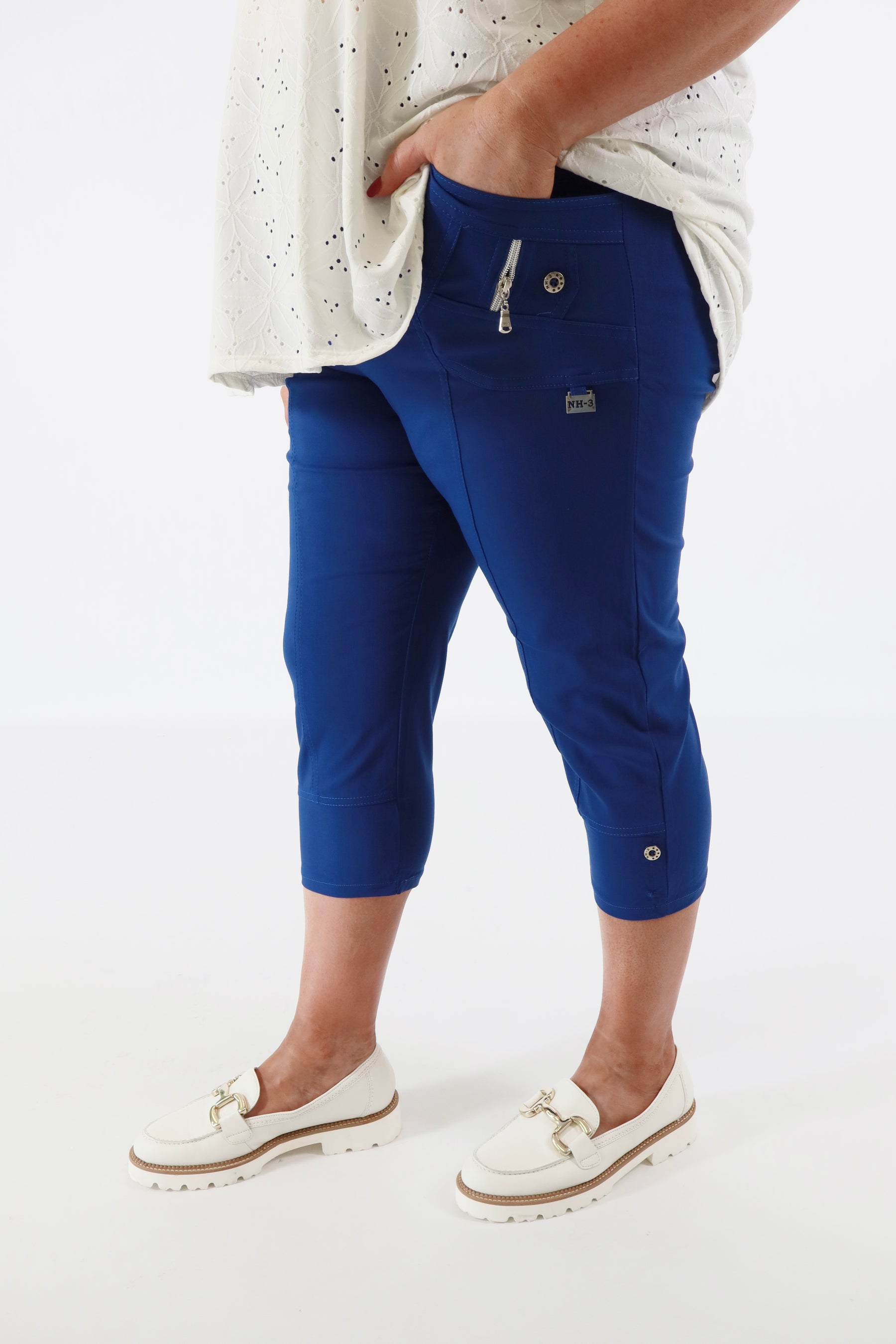 Lucie Crop Trousers in Royal Blue