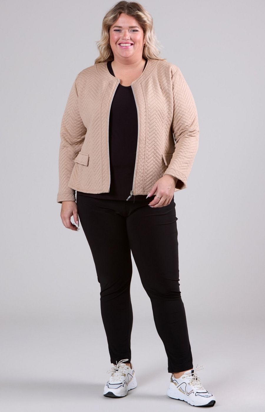 Magna Jacquard Jacket in Beige