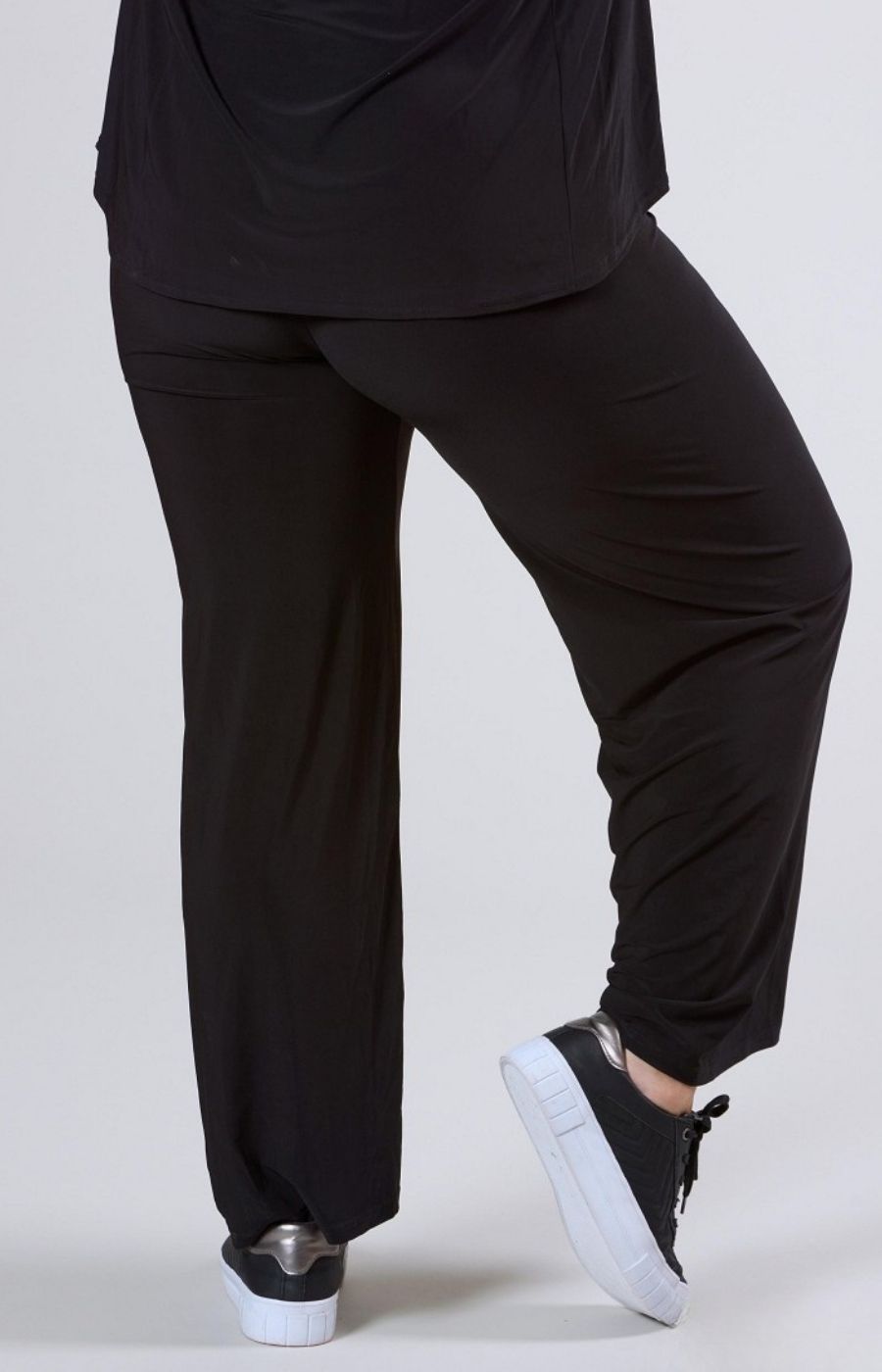 Magna Wide Leg Trousers in Black
