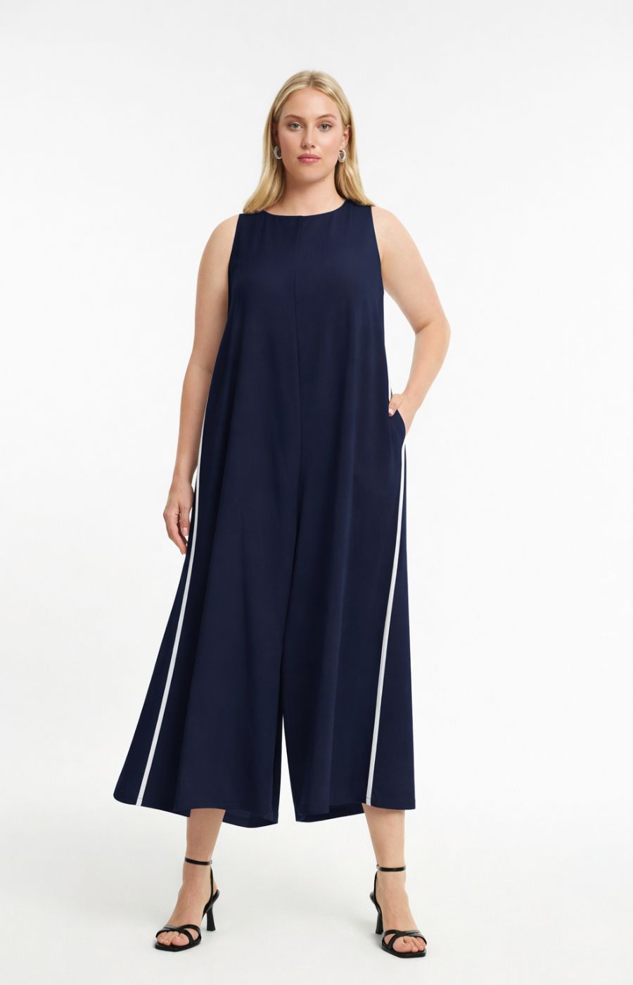 Mat Jumpsuit in Navy