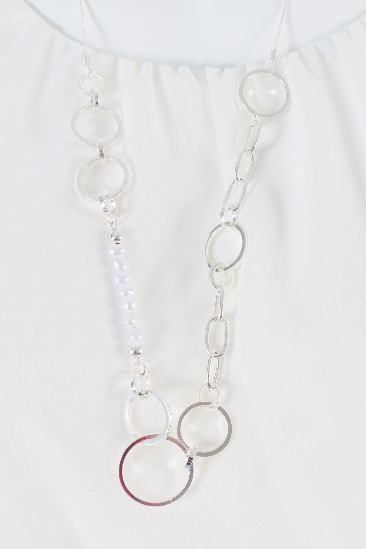 Olympia Necklace in Silver