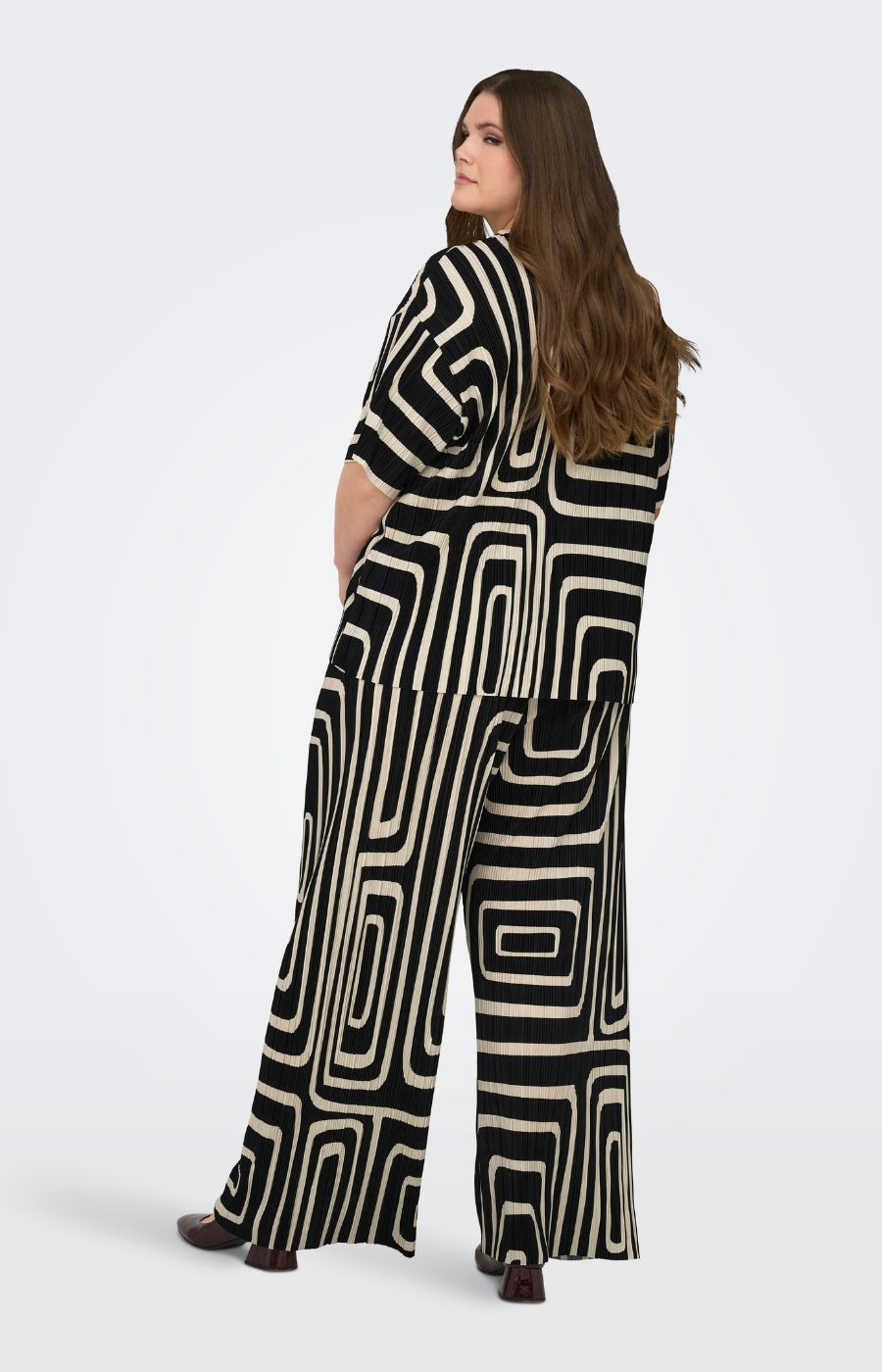 Only Carmakoma Ravenna Plisse Top