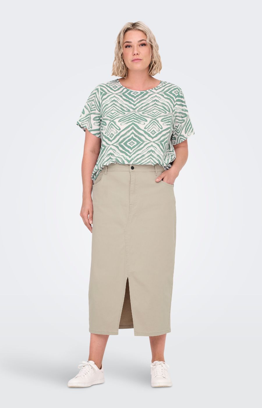 Only Carmakoma Vica Blouse in Abyss