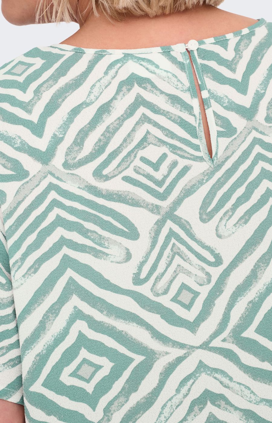 Only Carmakoma Vica Blouse in Abyss