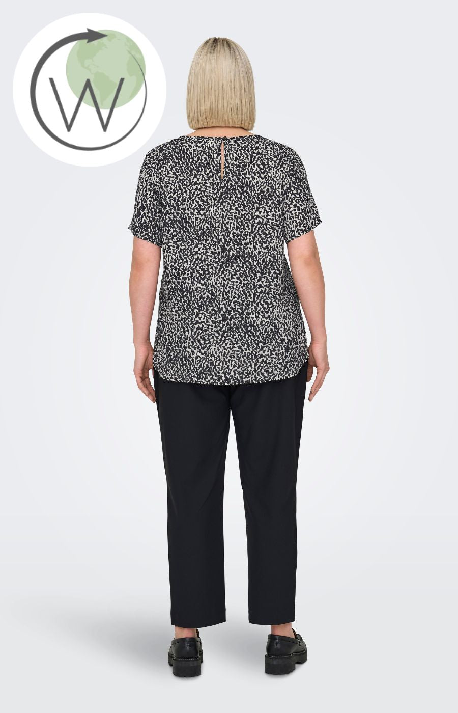 Only Carmakoma Vica Blouse in Black Abstract Print