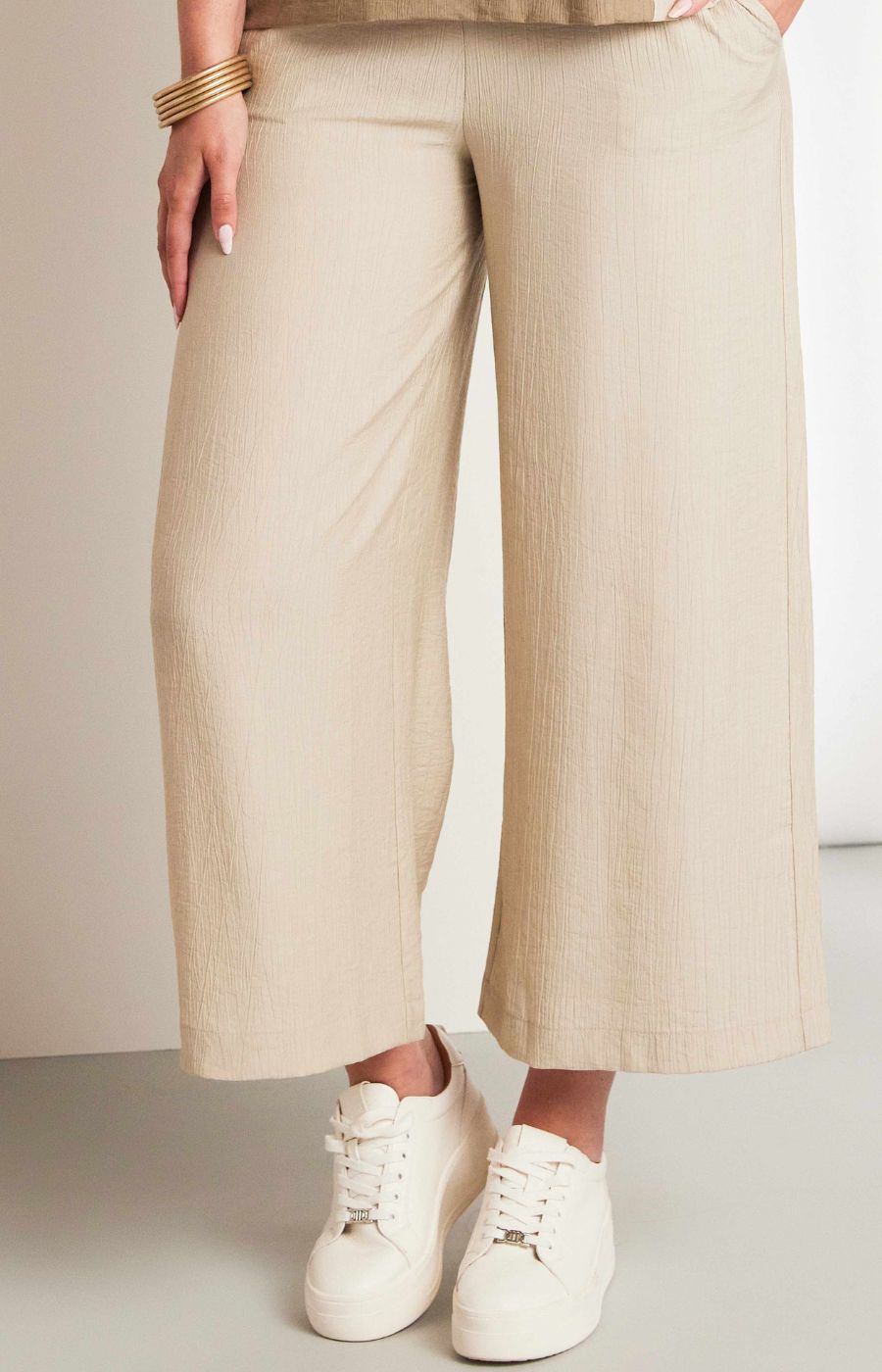 Ora Crinkle Trousers in Beige