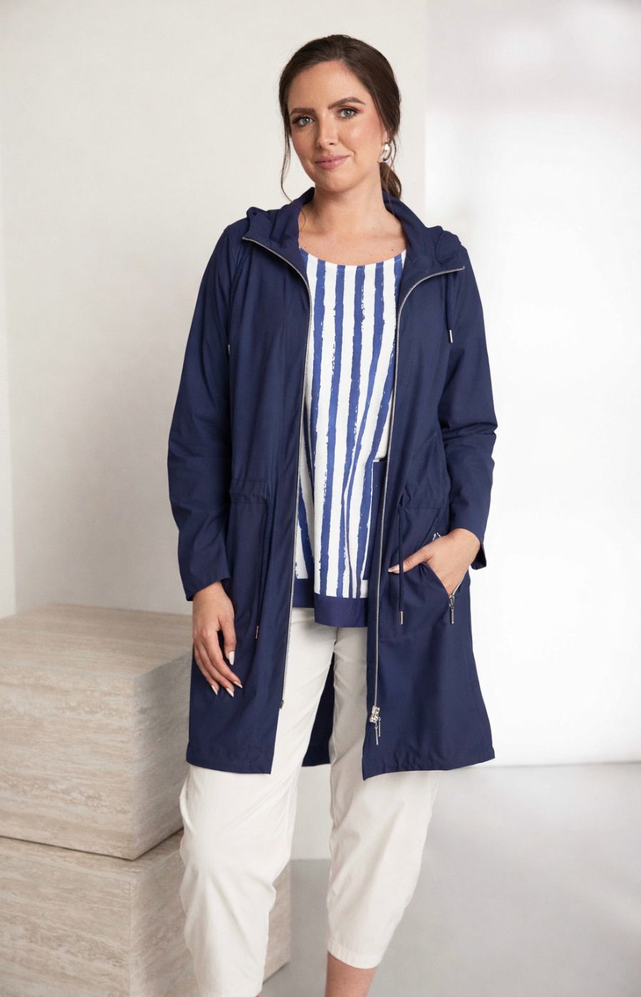 Ora Hooded Jacket in Navy