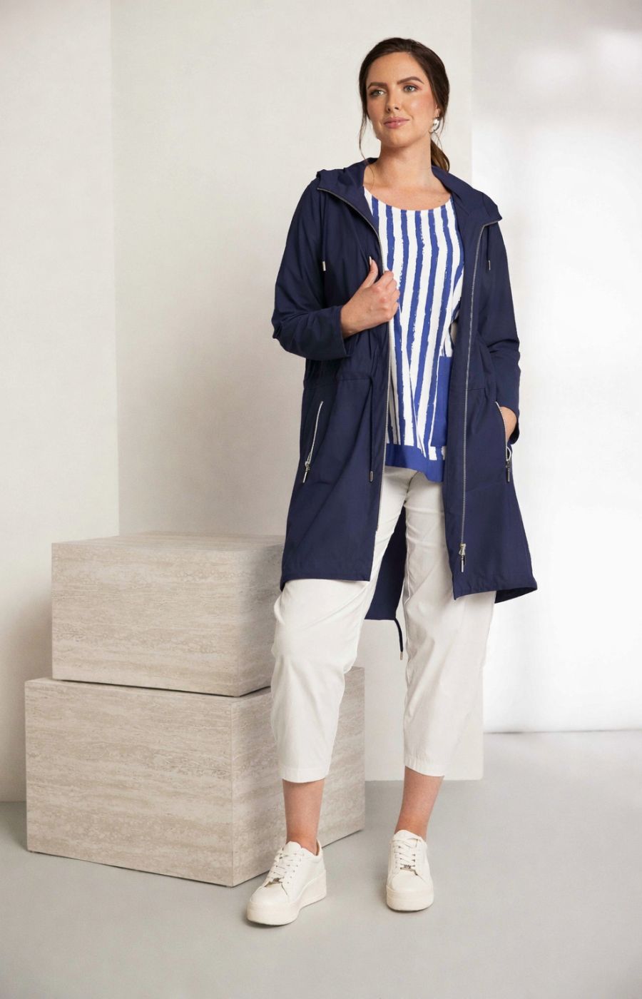 Ora Hooded Jacket in Navy