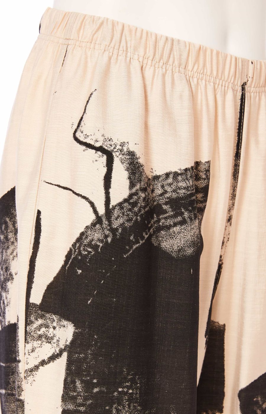 Ora Trousers in Beige