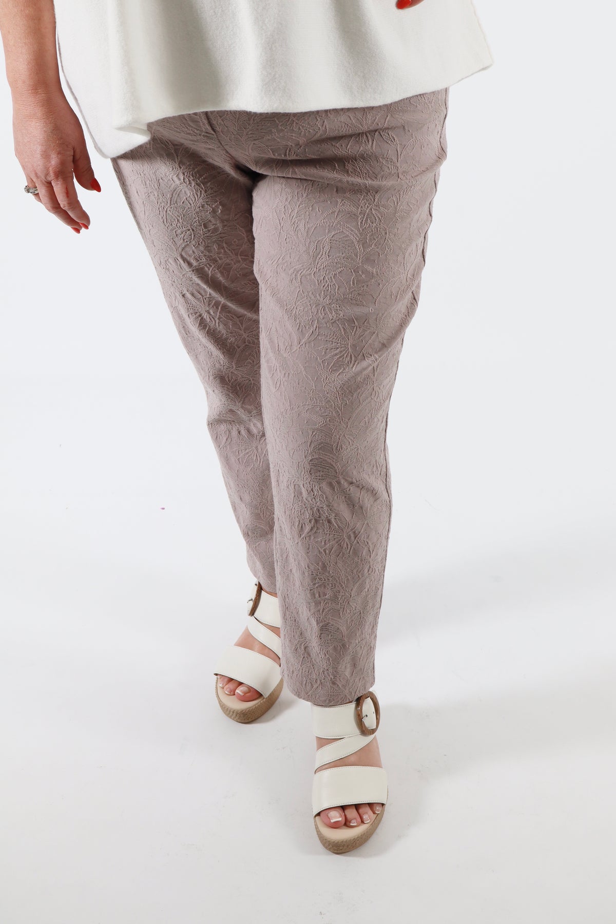Robell 7/8ths Trousers | Beige Embroidery