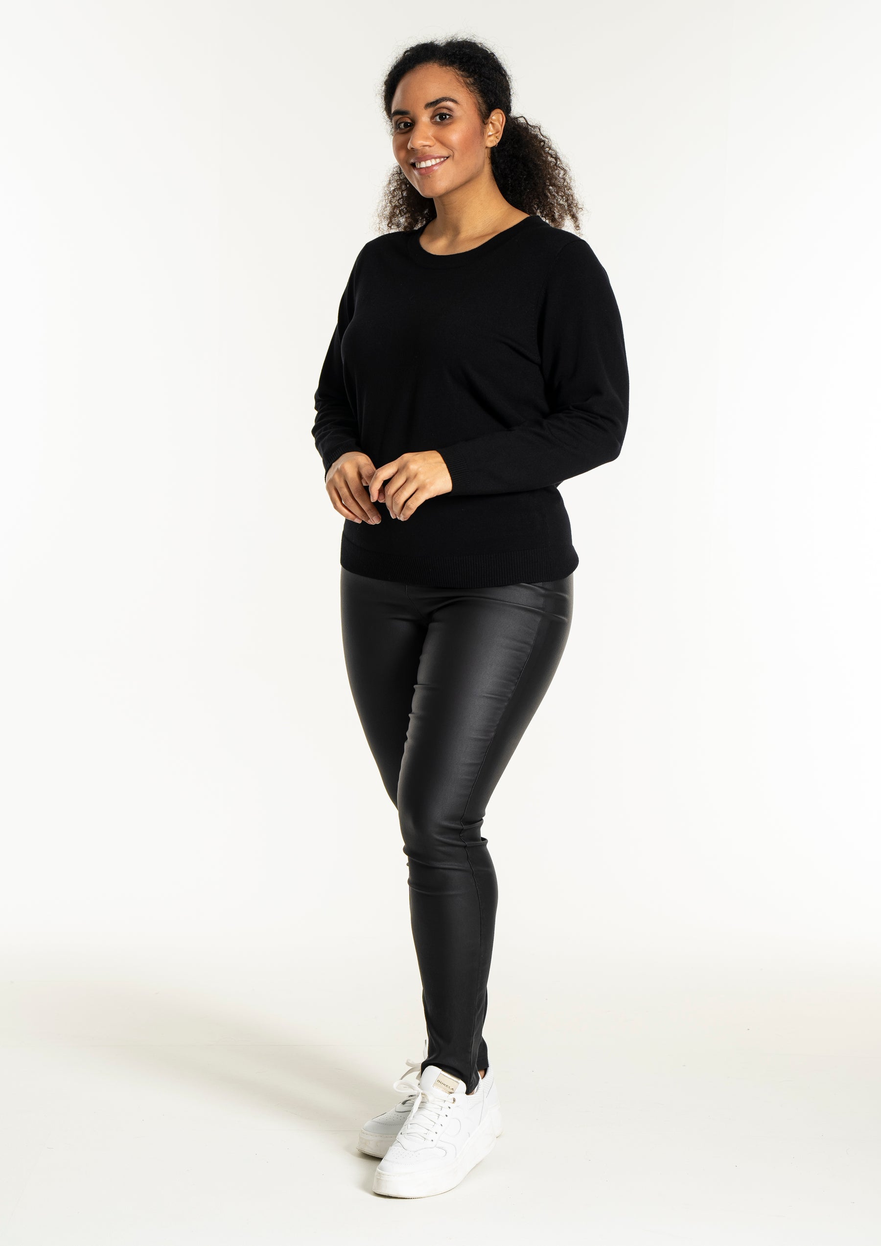 Studio Helsinki Knitted Top in Black