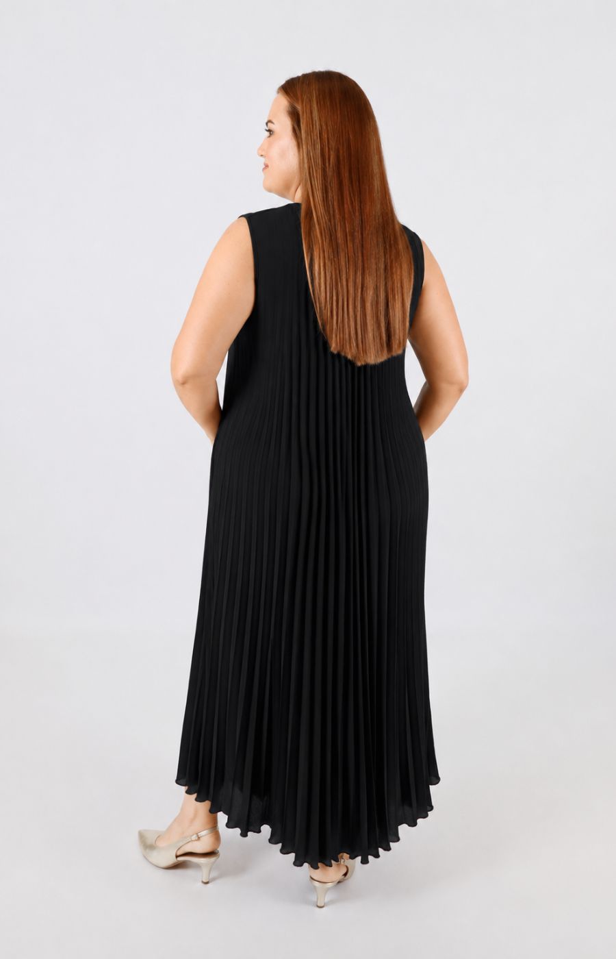Summer Pleated Dress in Black