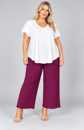 Tammy Pleated Trousers in Wine