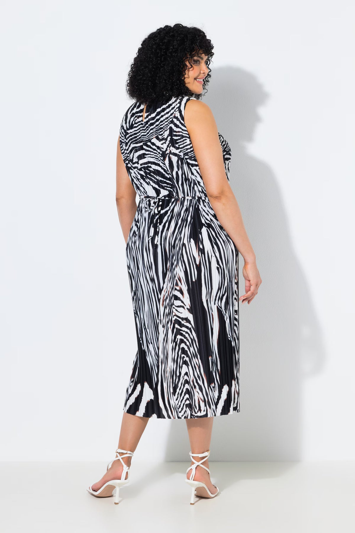 Ulla Popken Pleated Midi Dress in Black