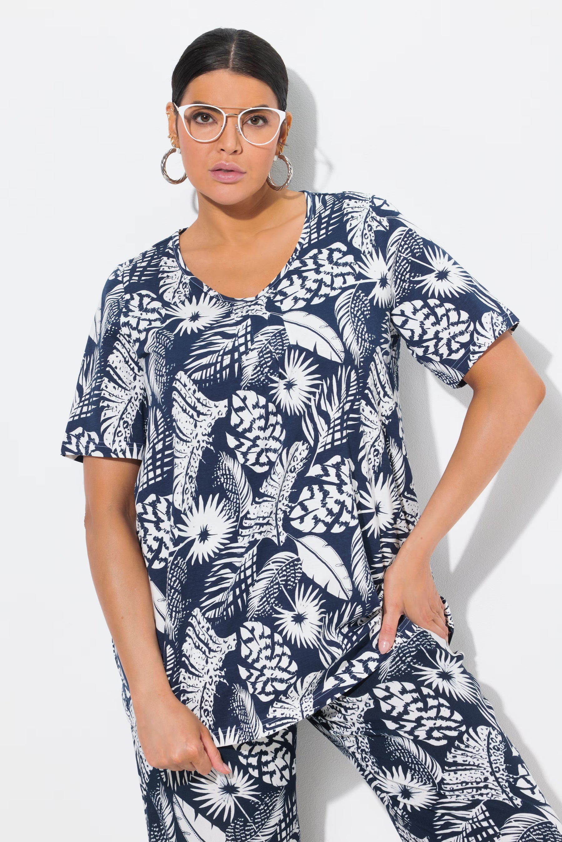 Ulla Popken T-Shirt in Navy Leaf