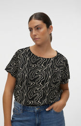 Vero Moda Curve Joy Top in Black Swirl