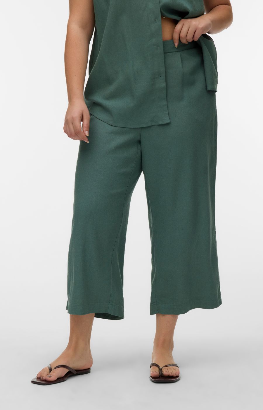 Vero Moda Curve Milo Culottes in Khaki