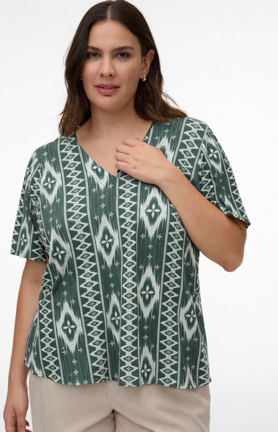 Vero Moda Curve Milo Top in Green