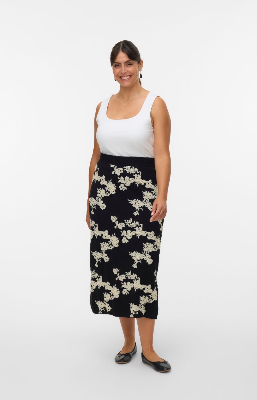 Vero Moda Curve Nancy Skirt in Black