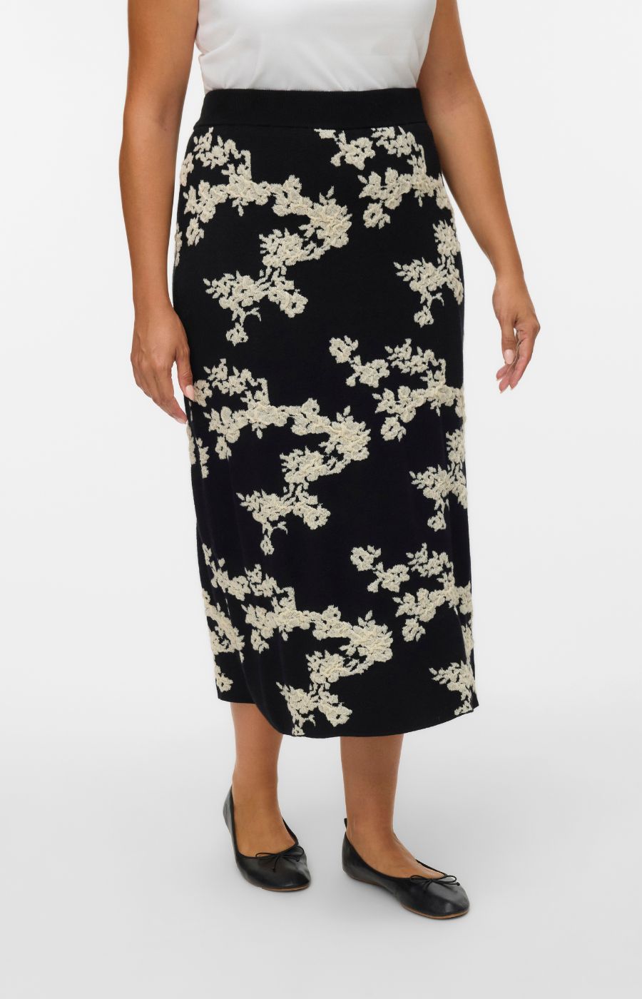 Vero Moda Curve Nancy Skirt in Black