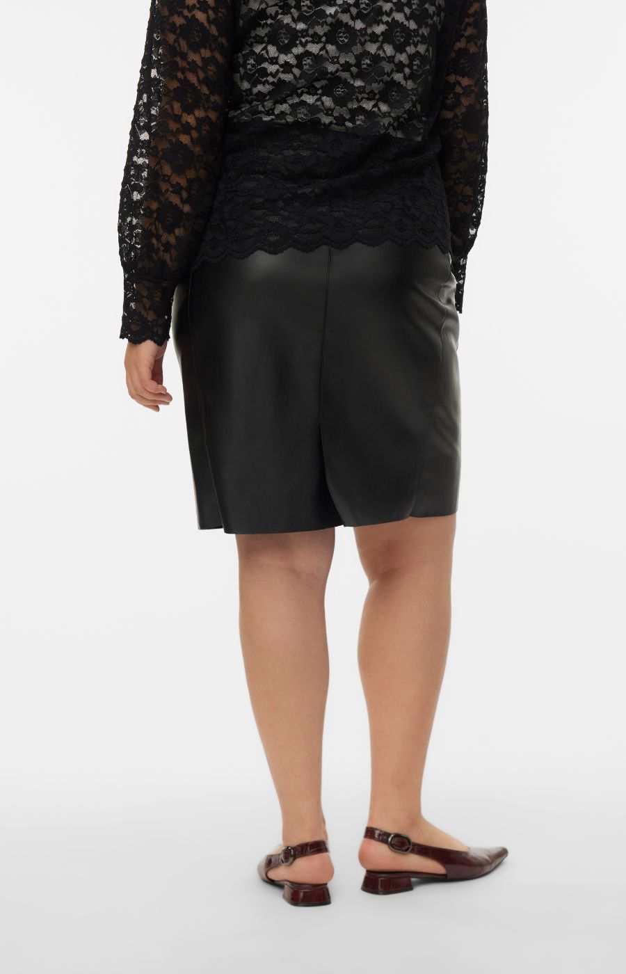 Vero Moda Curve Sia Skirt in Black