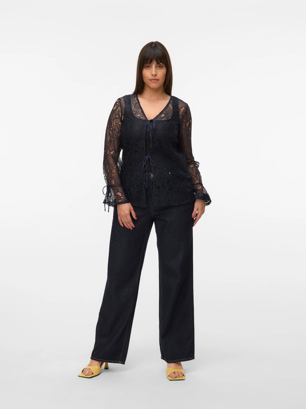 Vero Moda Curve Signa Lace Cardigan