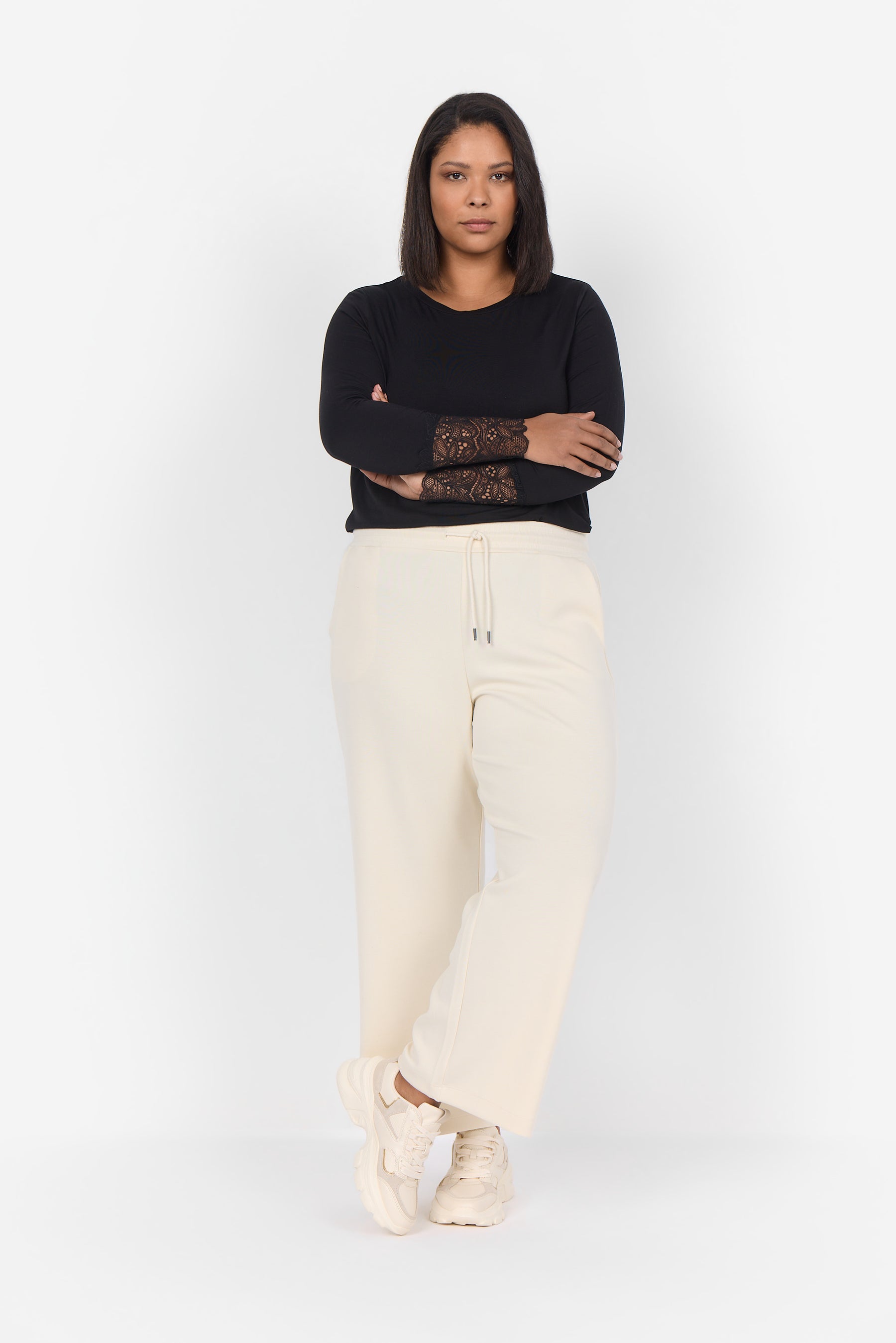 Wasabi Stella Lace Sleeve Top in Black
