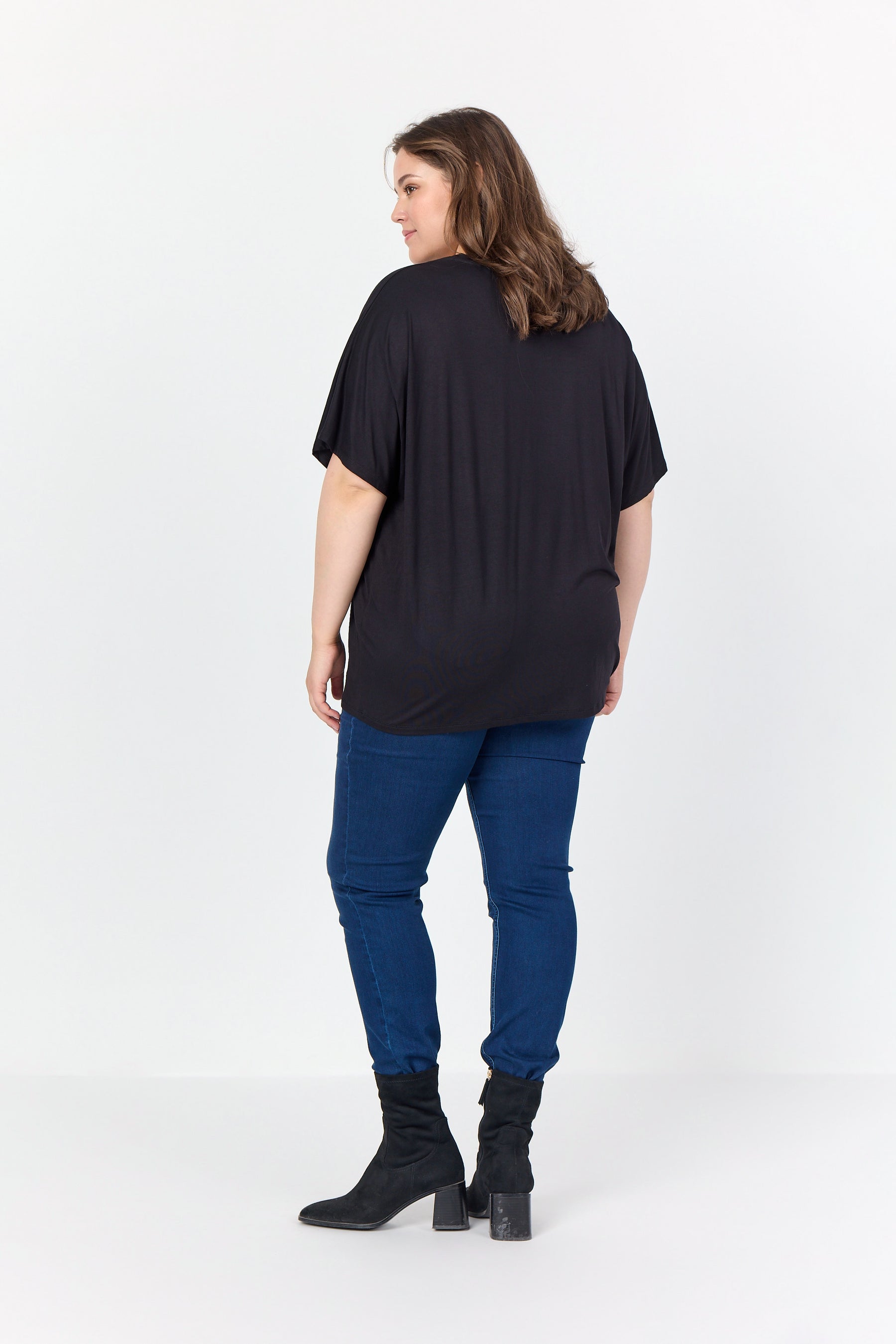 Wasabi Stella T-Shirt in Black