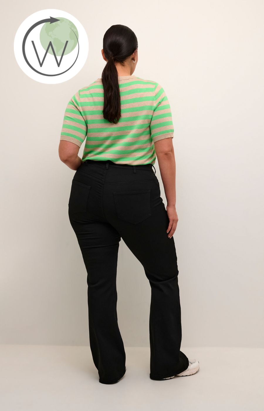Kaffe Curve Dina Bootcut Jeans in Black