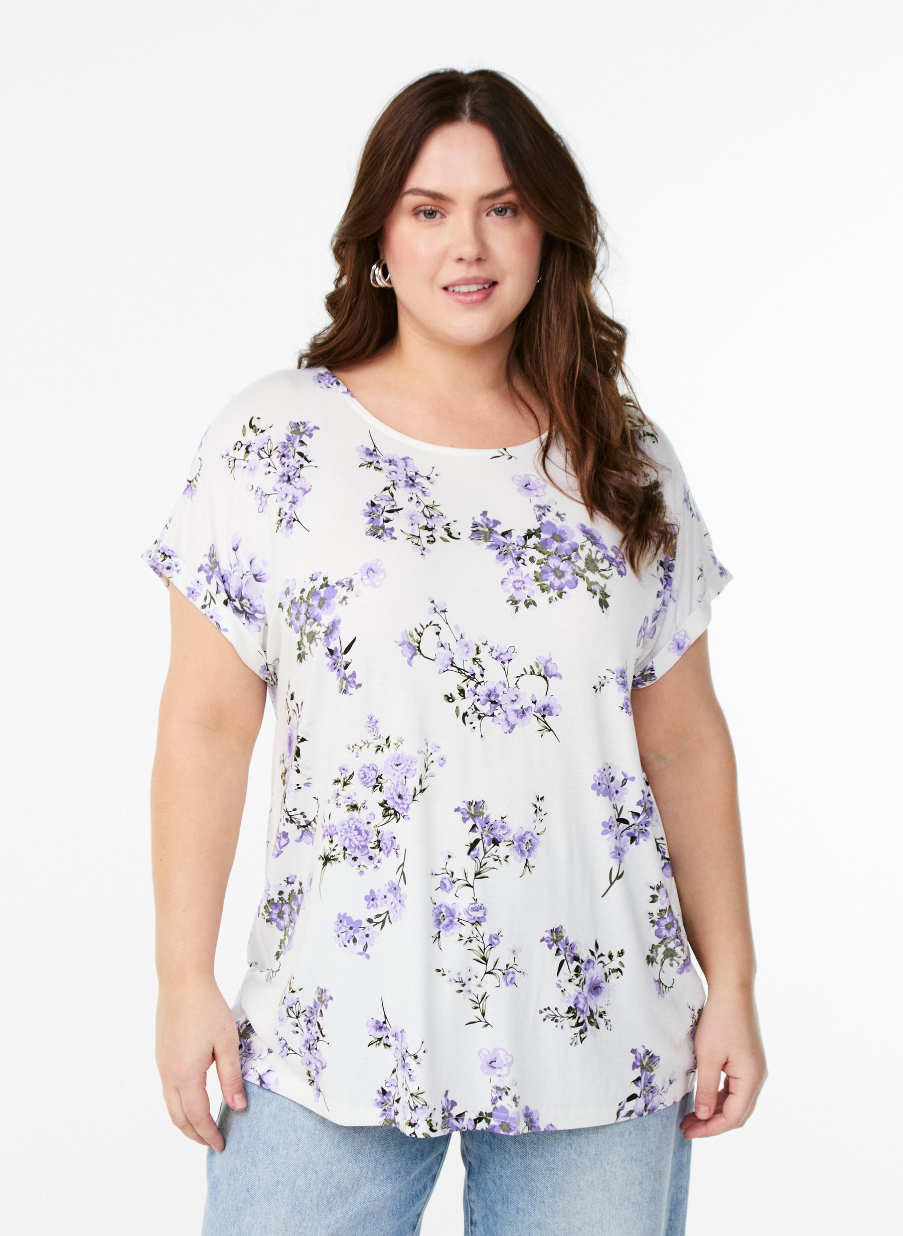 Zizzi Malis White T-Shirt with Purple Flowers