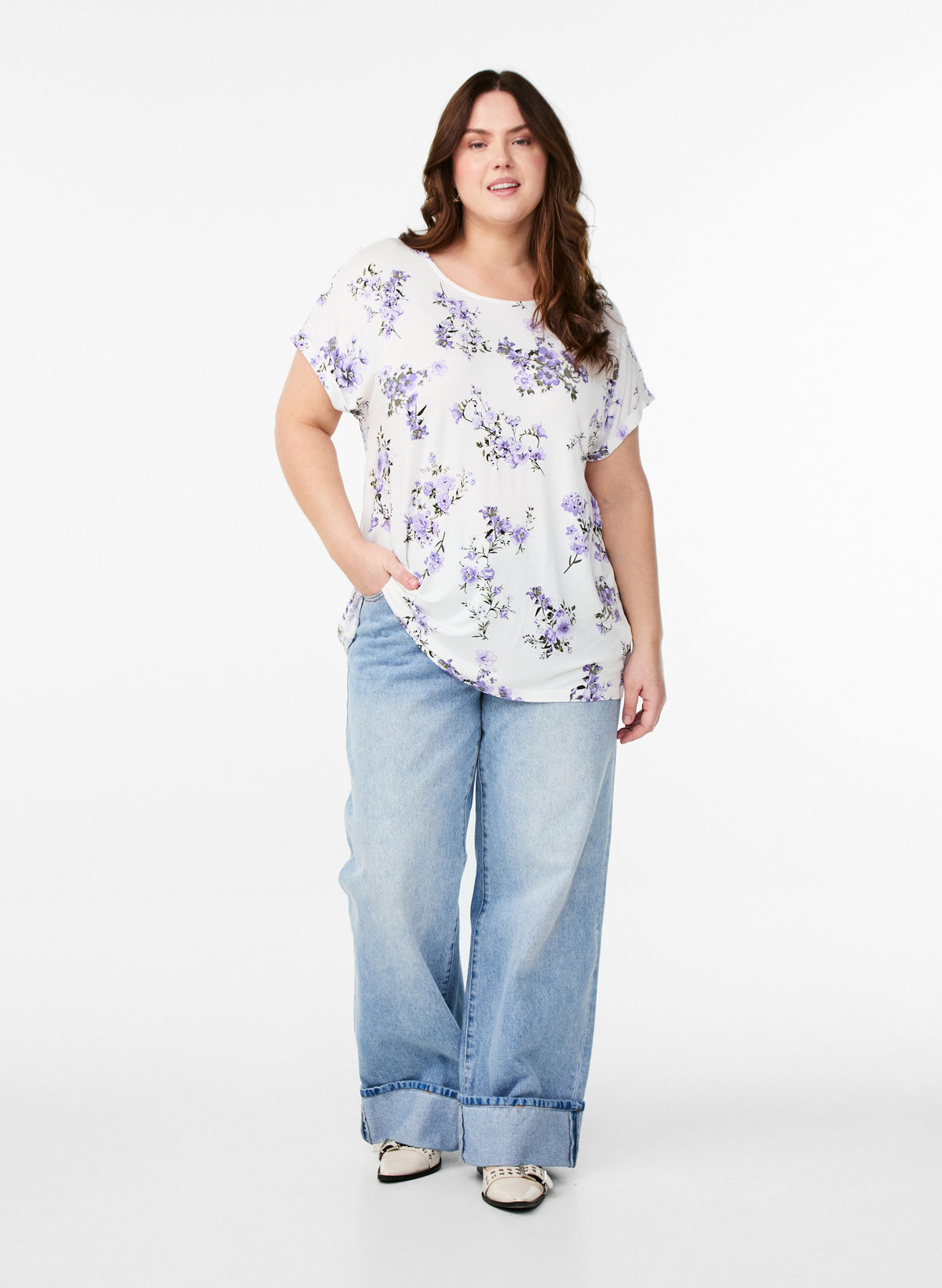 Zizzi Malis White T-Shirt with Purple Flowers
