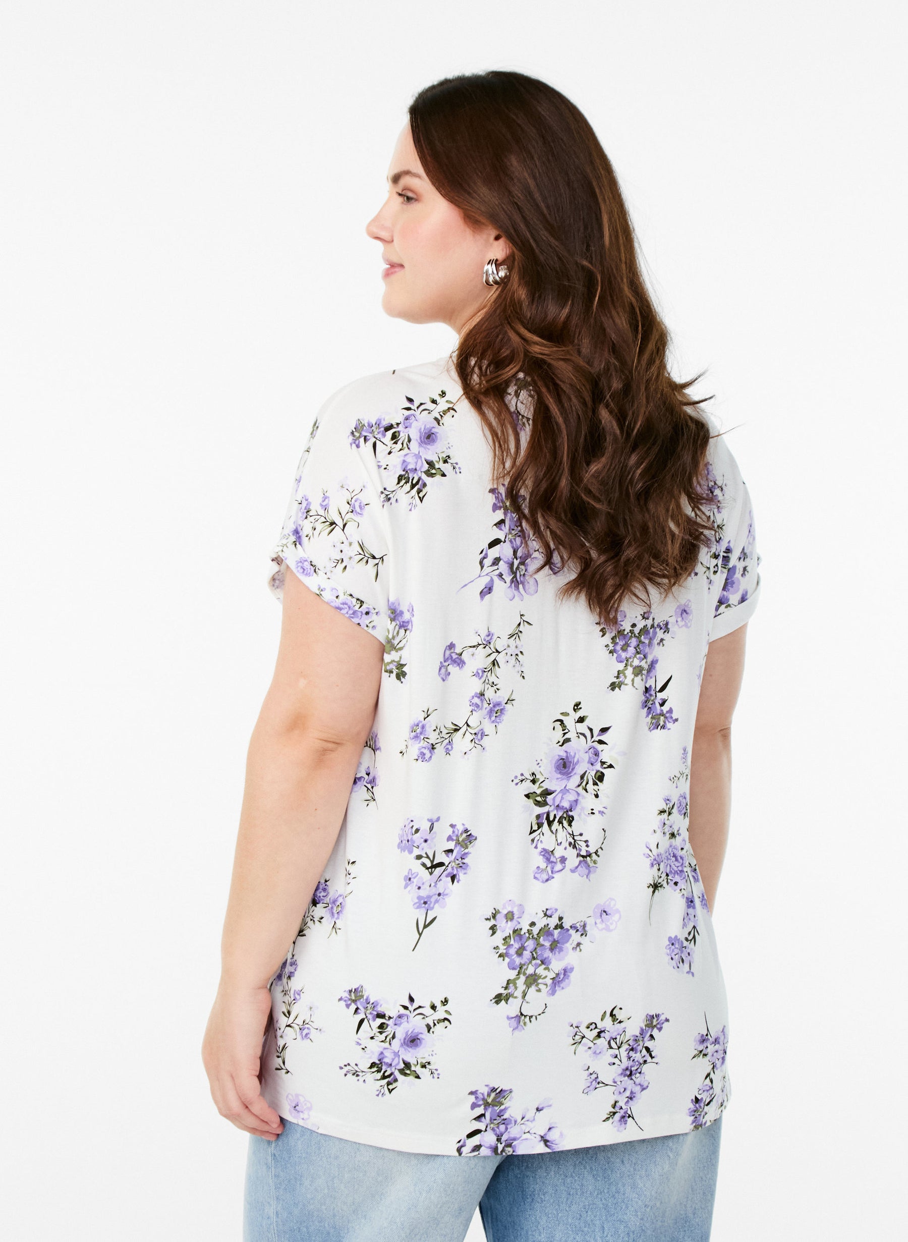 Zizzi Malis White T-Shirt with Purple Flowers