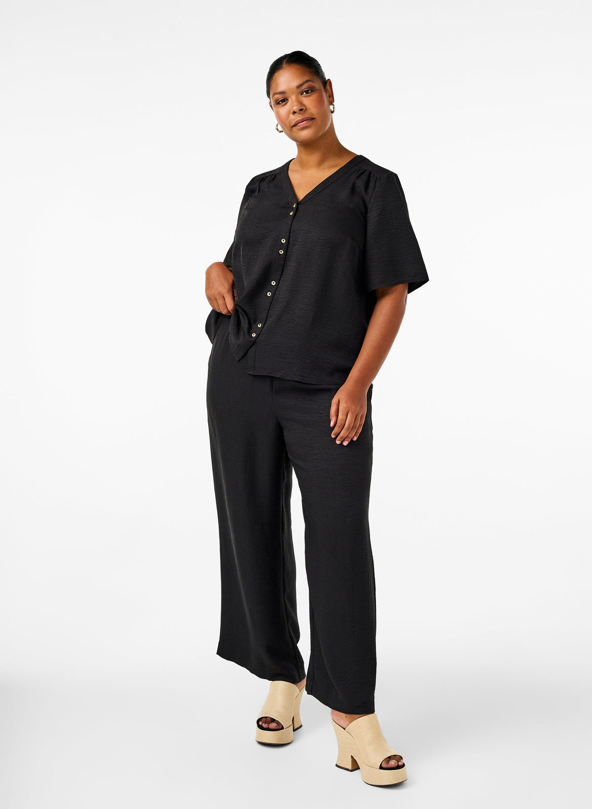 Zizzi Alabama Trousers in Black