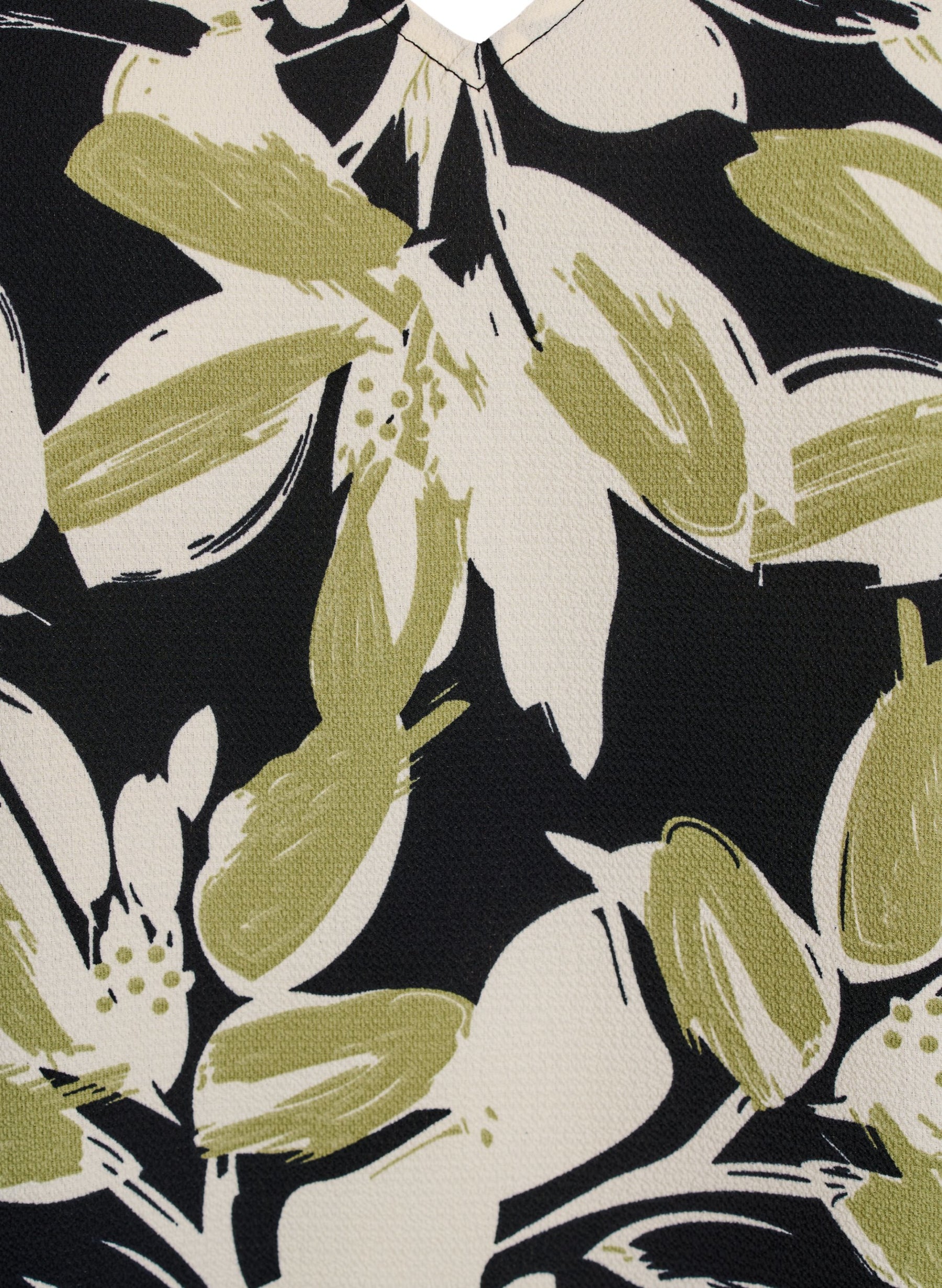 Zizzi Anni Sleeveless Top in Black