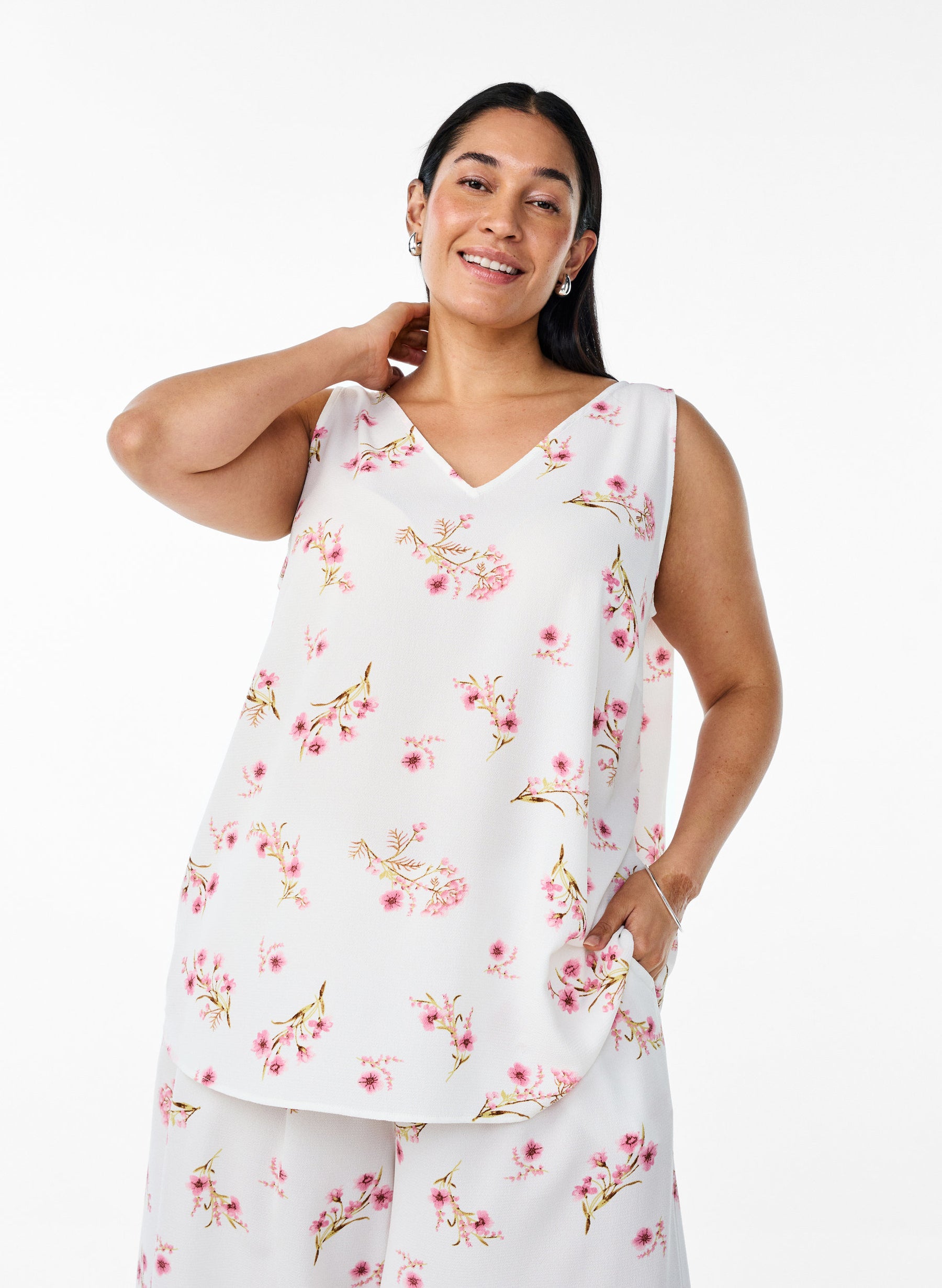 Zizzi Anni Sleeveless Top in White