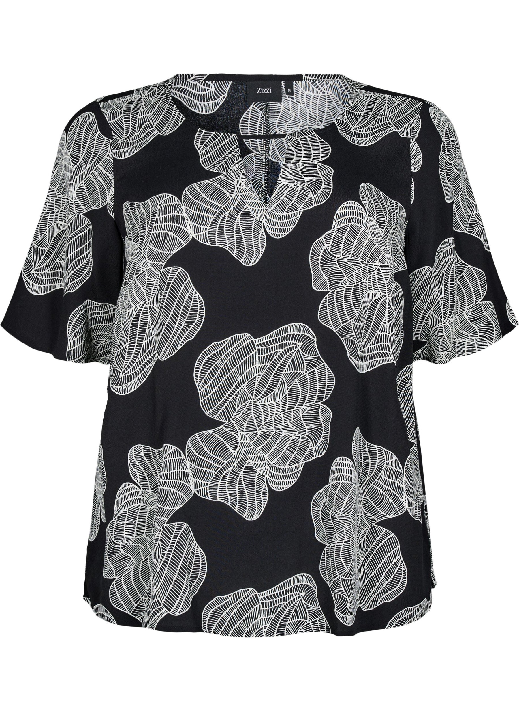 Zizzi Bella Blouse in Black Flowers