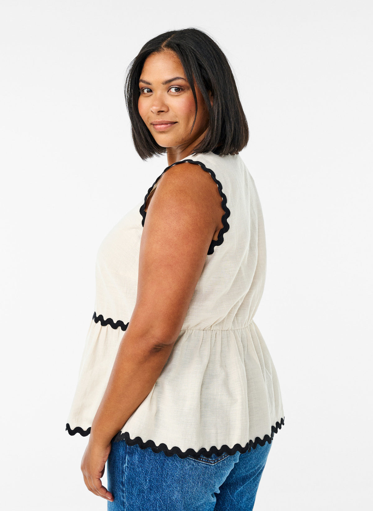 Zizzi Cinna Blouse in Cream