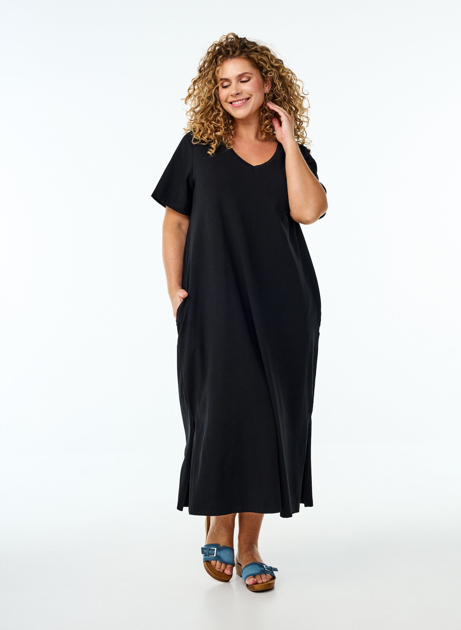 Zizzi Dorit Dress in Black