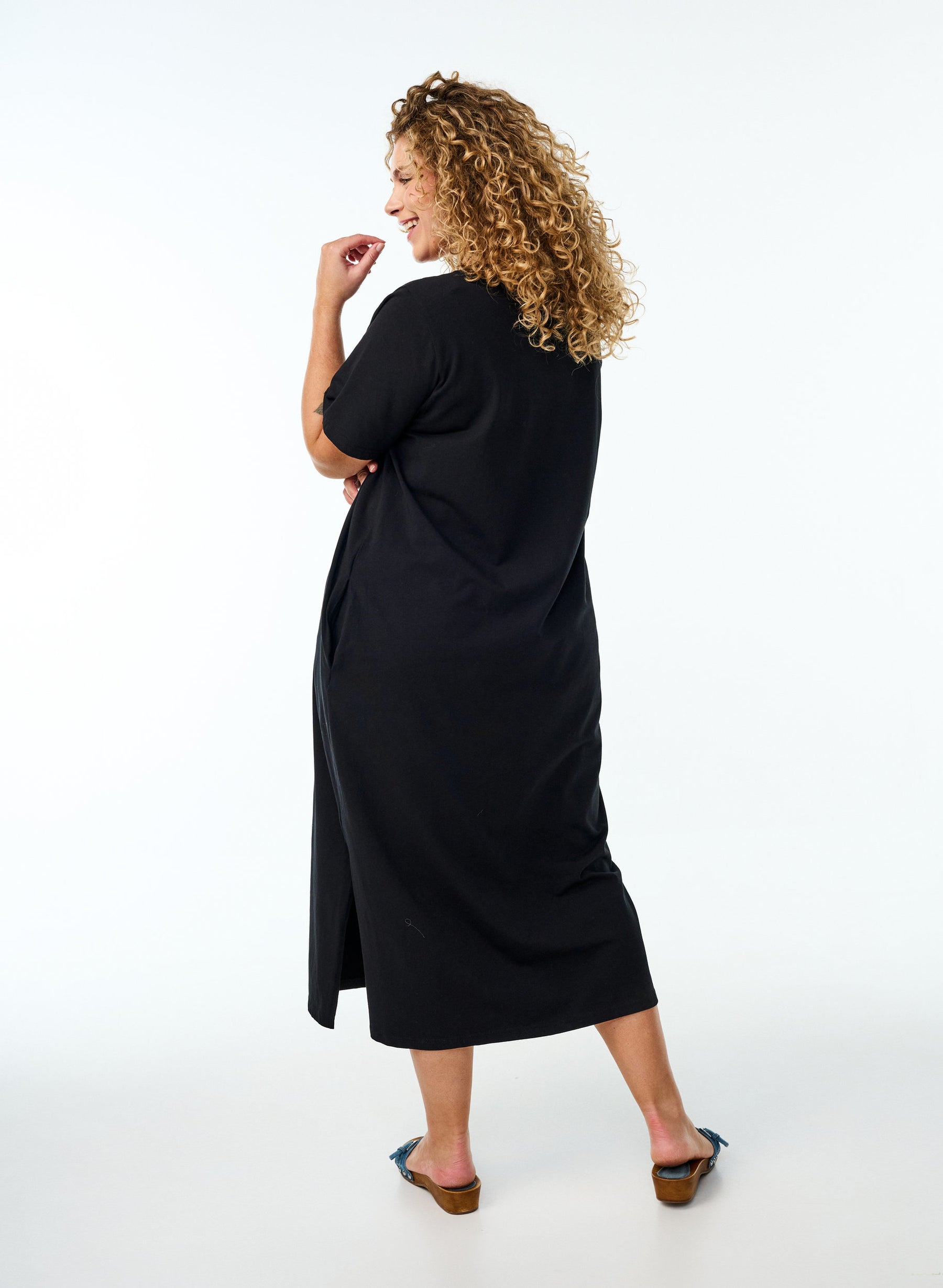 Zizzi Dorit Dress in Black