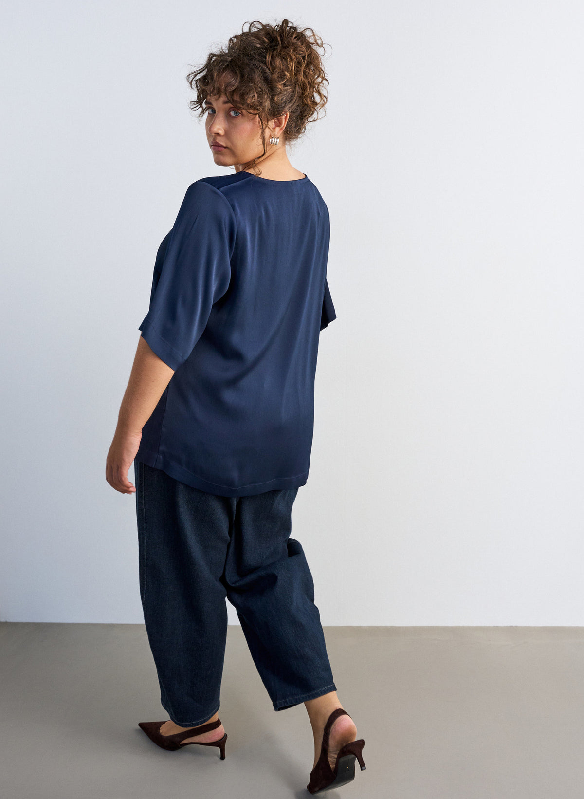 Zizzi Giselle Blouse in Navy Blazer