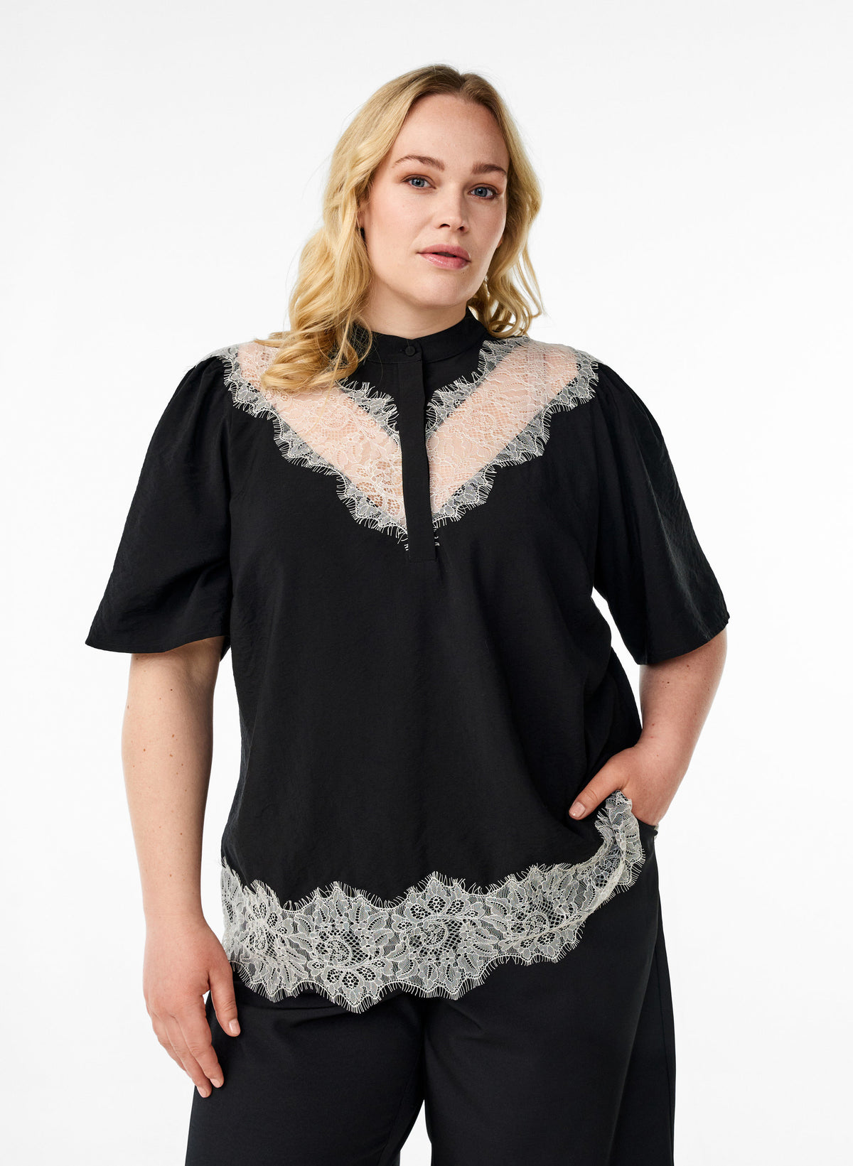 Zizzi Laru Shirt in Black