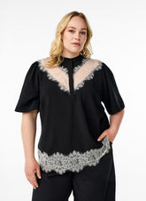 Zizzi Laru Shirt in Black