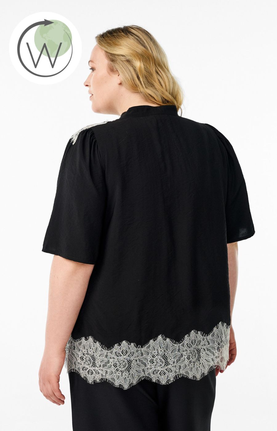 Zizzi Laru Shirt in Black