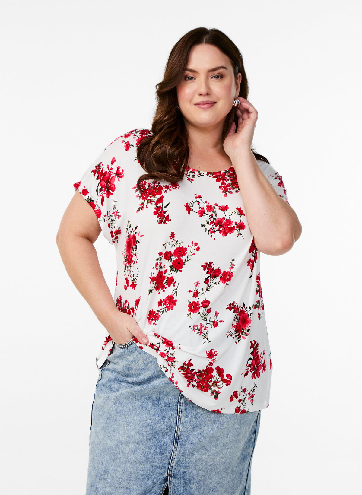 Zizzi Malis White T-Shirt with Red Flowers