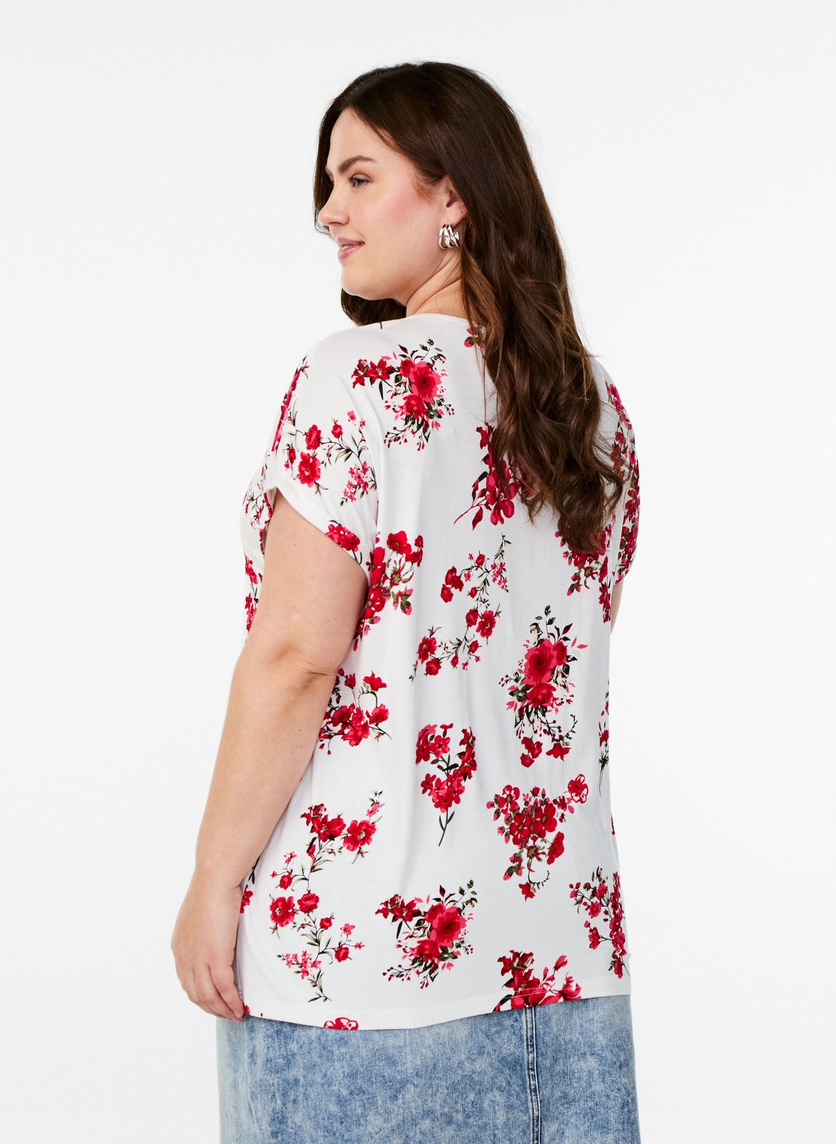 Zizzi Malis White T-Shirt with Red Flowers