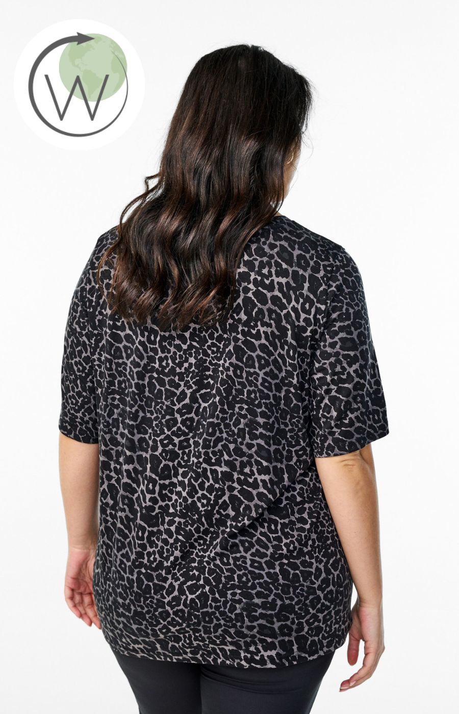 Zizzi Mandy T-Shirt in Grey Leopard