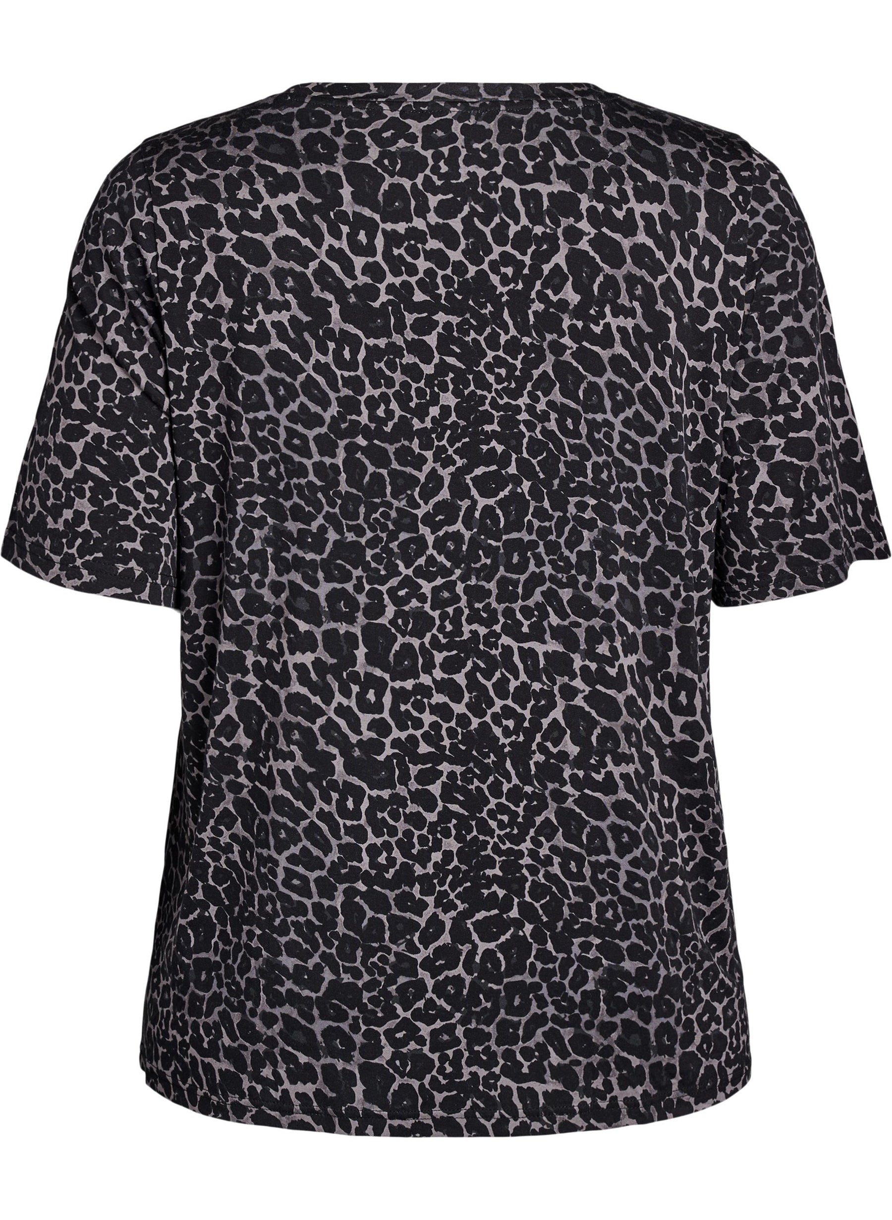 Zizzi Mandy T-Shirt in Grey Leopard