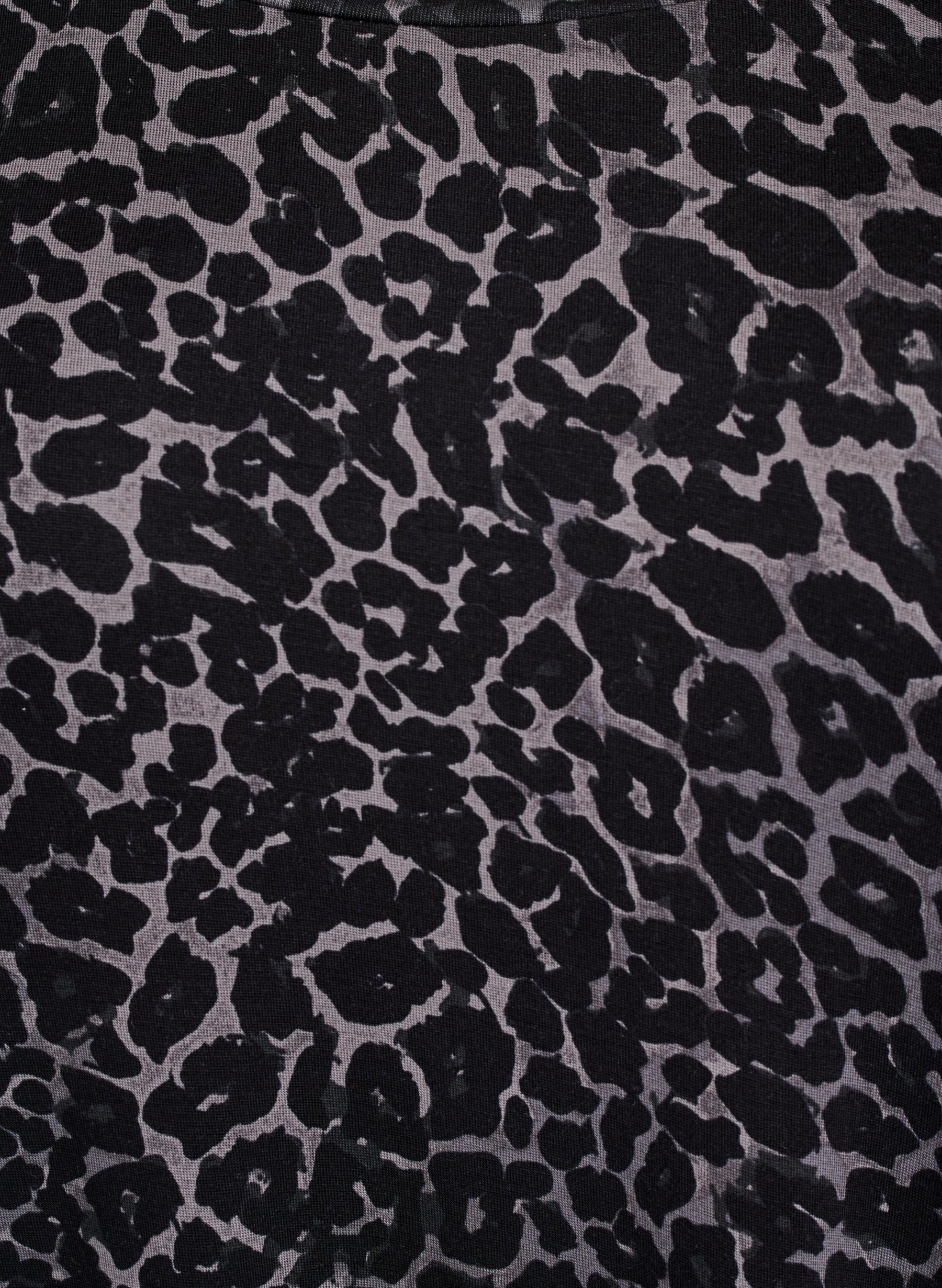 Zizzi Mandy T-Shirt in Grey Leopard